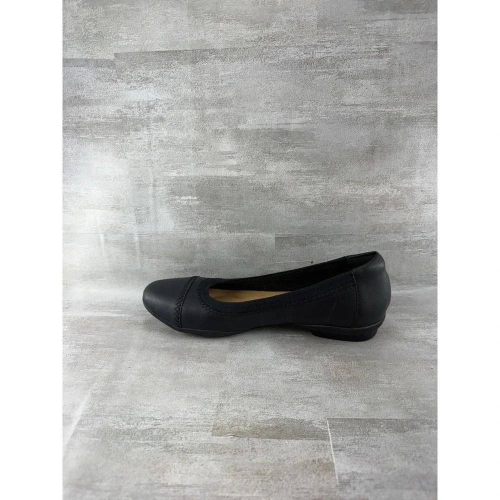 Clarks collection flat